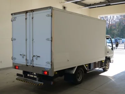 Isuzu ELF  с аукциона в Японии