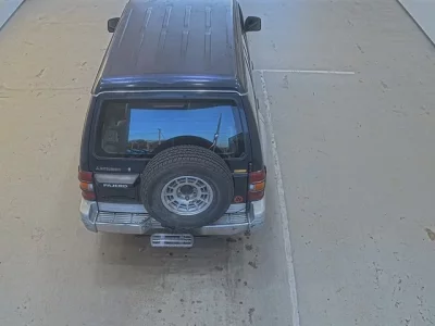 Mitsubishi PAJERO  с аукциона в Японии