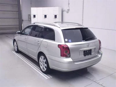 Toyota AVENSIS WAGON  с аукциона в Японии