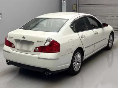 Nissan FUGA  с аукциона в Японии