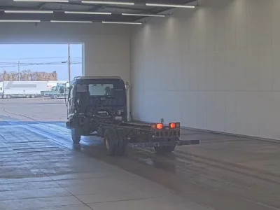 Isuzu FORWARD  с аукциона в Японии