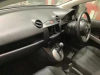 Mazda DEMIO лот № 1071 оценка 3  с аукциона в Японии 2