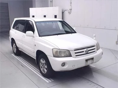 Toyota KLUGER  с аукциона в Японии