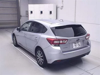 Subaru IMPREZA  с аукциона в Японии