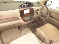 Toyota RAUM лот № 70064 оценка 3  с аукциона в Японии 3