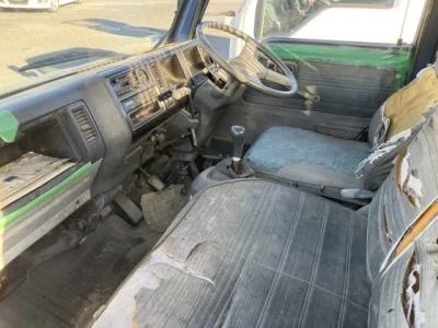 Mazda TITAN  с аукциона в Японии