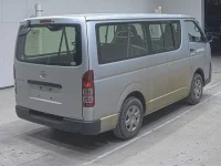 Toyota REGIUS ACE VAN лот № 20298 оценка RA  с аукциона в Японии 1