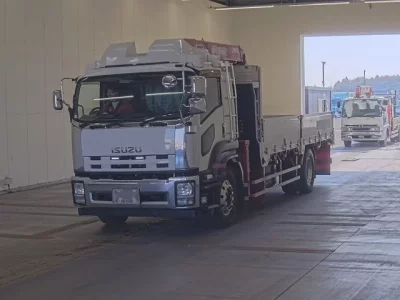 Isuzu FORWARD  с аукциона в Японии