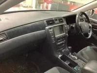 Toyota CROWN лот № 1098 оценка R  с аукциона в Японии 2