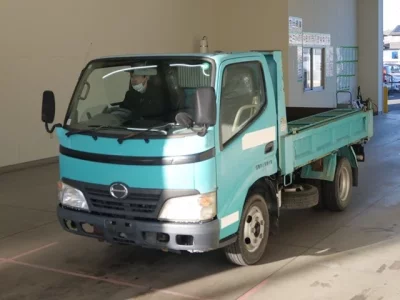 Hino DUTRO  с аукциона в Японии