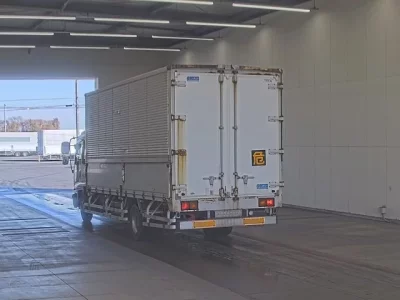 Isuzu FORWARD  с аукциона в Японии