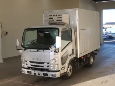 Isuzu ELF  с аукциона в Японии