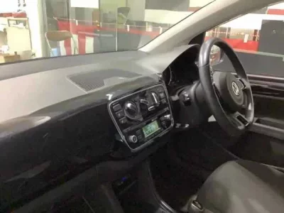 Volkswagen UP  с аукциона в Японии