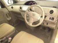 Toyota PORTE лот № 70115 оценка 3.5  с аукциона в Японии 2