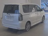 Toyota VOXY лот № 20339 оценка RA  с аукциона в Японии 1