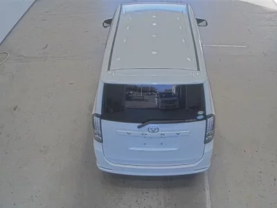 Toyota VOXY  с аукциона в Японии