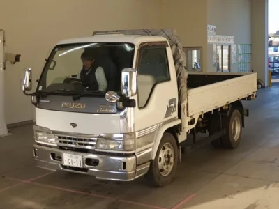 Isuzu ELF