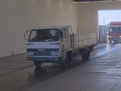 Isuzu FORWARD
