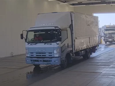 Isuzu FORWARD