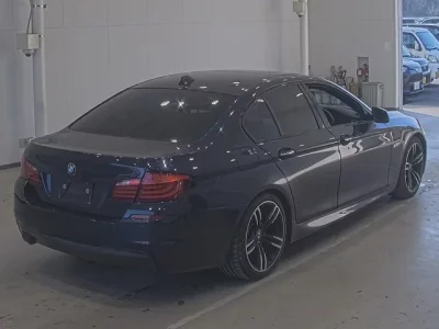 BMW 5-Series  с аукциона в Японии