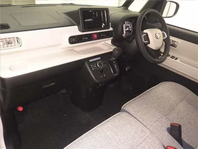 Daihatsu MOVE CANBUS  с аукциона в Японии