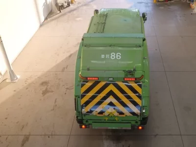 Isuzu ELF  с аукциона в Японии