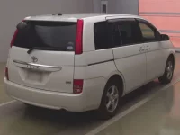 Toyota ISIS лот № 74036 оценка 3.5  с аукциона в Японии 1