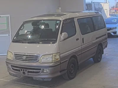Toyota HIACE  с аукциона в Японии