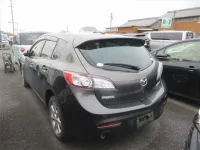 Mazda AXELA лот № 70172 оценка ***  с аукциона в Японии 1