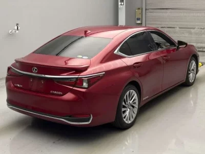 Lexus ES  с аукциона в Японии