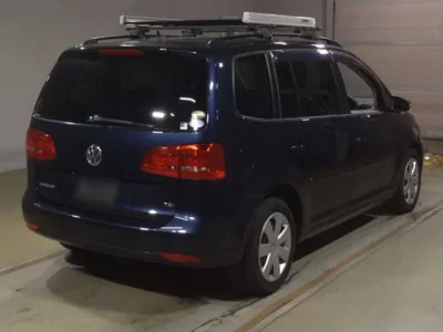 Volkswagen GOLF TOURAN  с аукциона в Японии