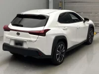 Lexus UX лот № 10016 оценка 4  с аукциона в Японии 1