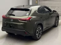 Lexus UX лот № 10025 оценка R  с аукциона в Японии 1