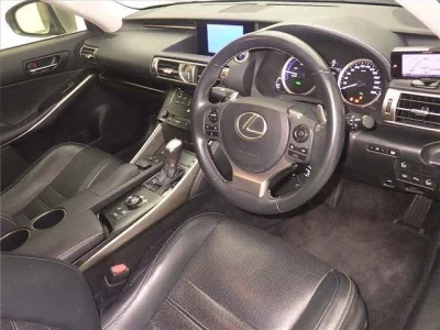 Lexus IS