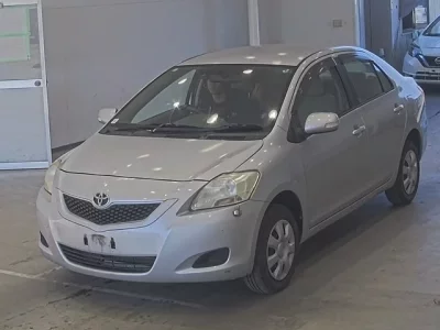 Toyota BELTA  с аукциона в Японии