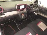 Toyota PASSO лот № 70255 оценка 3.5  с аукциона в Японии 3