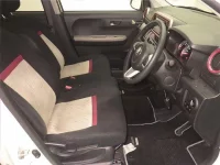 Toyota PASSO лот № 70255 оценка 3.5  с аукциона в Японии 4