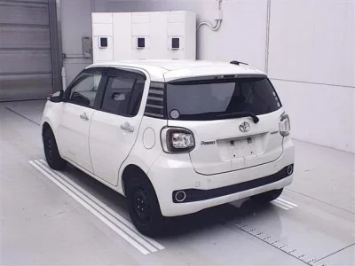 Toyota PASSO  с аукциона в Японии
