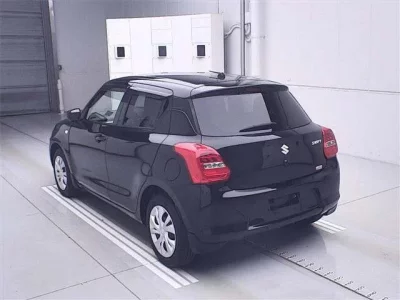 Suzuki SWIFT  с аукциона в Японии