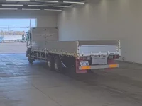 Nissan QUON лот № 4126 оценка 3  с аукциона в Японии 1