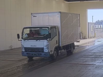 Isuzu ELF