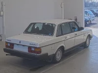 Volvo 240 SERIES лот № 20430 оценка 3  с аукциона в Японии 1