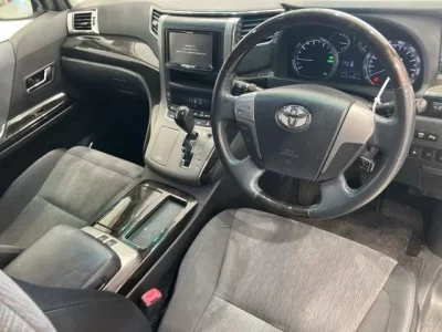 Toyota VELLFIRE  с аукциона в Японии