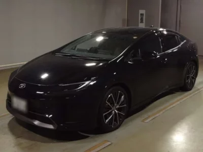 Toyota PRIUS  с аукциона в Японии