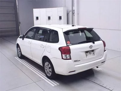 Toyota COROLLA FIELDER  с аукциона в Японии