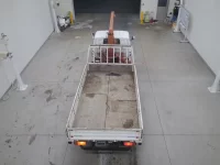 Mazda TITAN лот № 1301 оценка R  с аукциона в Японии 2