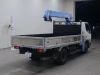 Mitsubishi CANTER лот № 1303 оценка R  с аукциона в Японии 1