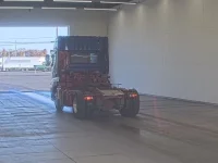 Nissan QUON лот № 4140 оценка R  с аукциона в Японии 1