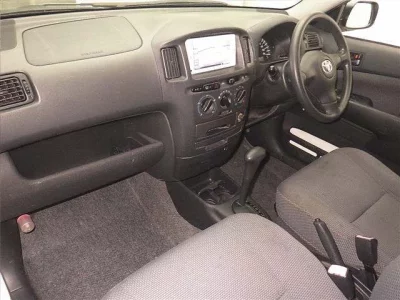 Toyota SUCCEED  с аукциона в Японии