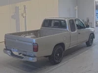 Toyota HILUX лот № 20454 оценка 3.5  с аукциона в Японии 1